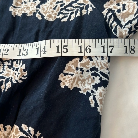 ⭐️Love Riche, FUN blue printed bell-sleeve romper,Low Front-Cut, Excellent Cond. - Picture 14 of 16